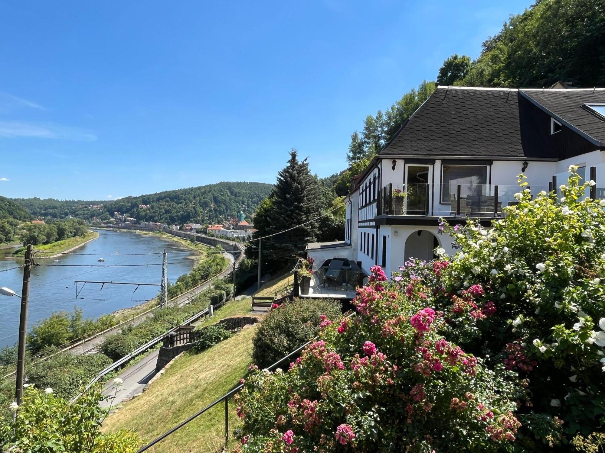 Saechsische-Schweiz-Ferienhaus-Wohnung-1-Mit-Elbblick-Sauna-Und-Kamin 쾨닉슈타인 안 데어 엘베 외부 사진